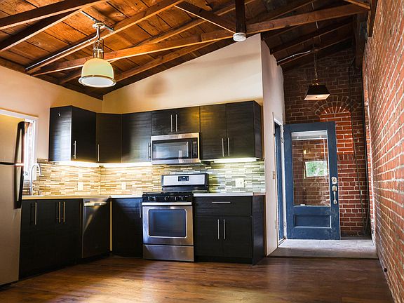 4th image of 328 3rd St #328.5