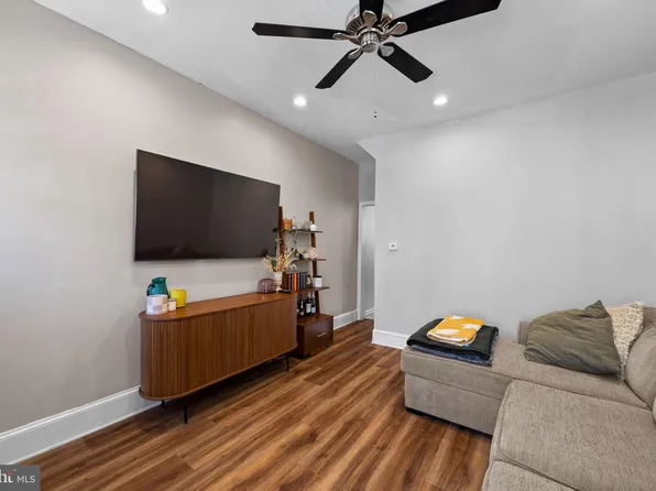 3743 Sharp St, Philadelphia, PA 19127