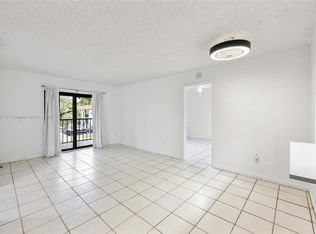9724 Hammocks Blvd APT 203, Miami, FL 33196