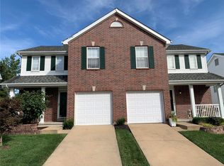 10368 Tiffany Village Circle Dr, Saint Louis, MO 63123