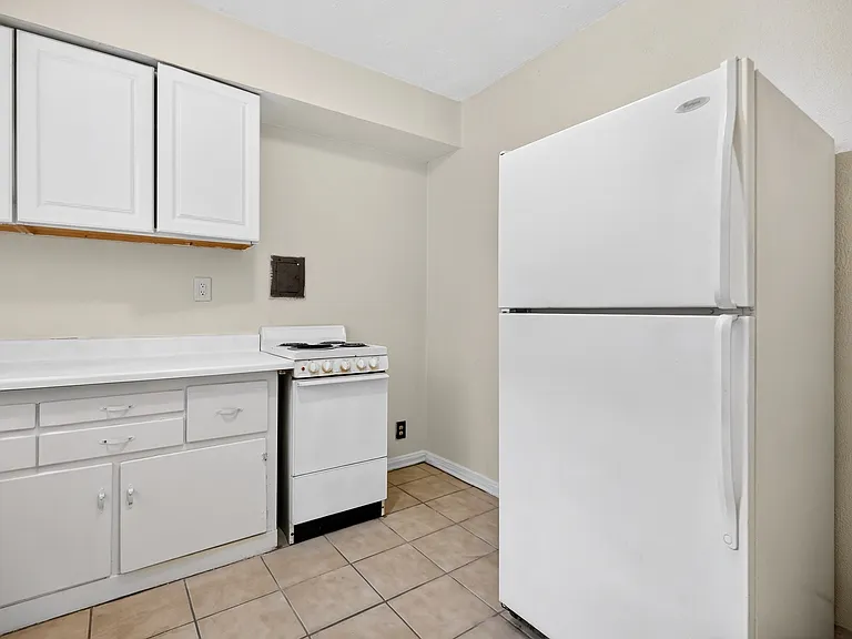 2670 Noble Rd #204 — Photo 7