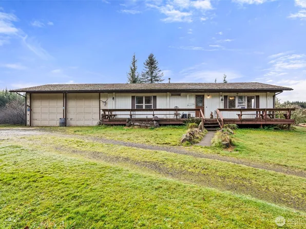 2700 Mallis Landing Road, Raymond, WA 98577