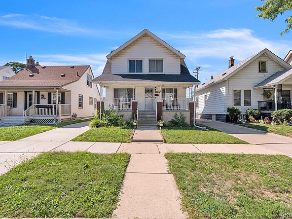 5th image of 4873 Curtis St