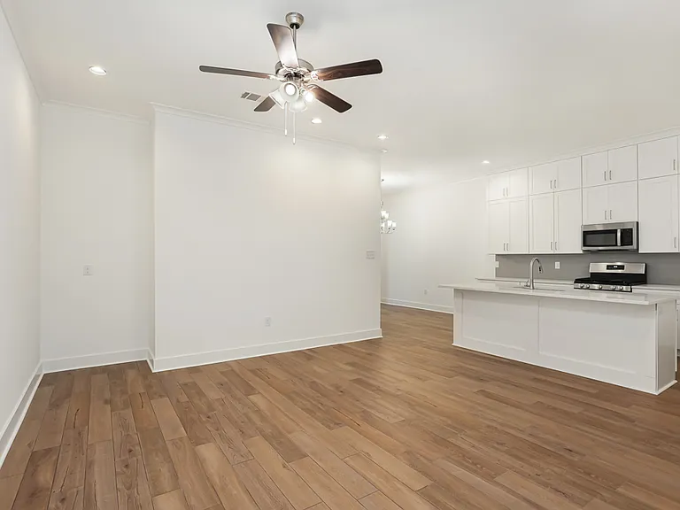 9534 Creekview Dr — Photo 5