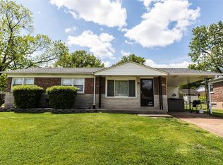 4500 Canoe Dr, Saint Louis, MO