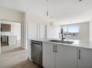 777 Station Ave #609, Langford, BC V9B 2S1