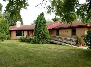 2816 Knapp St NE, Grand Rapids, MI 49525