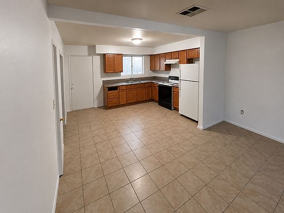 2nd image of 517 Lincoln Ave #3