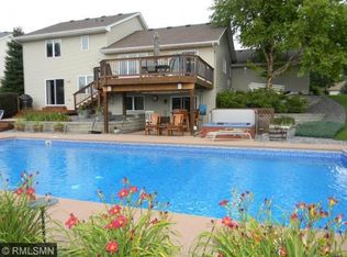 617 Chaucer Ln, Watertown, MN 55388