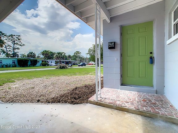 3rd image of 3265 Citrus Ct