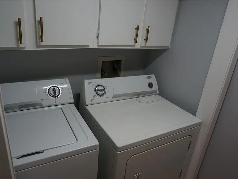 8427 Hearth Dr #6 — Photo 11