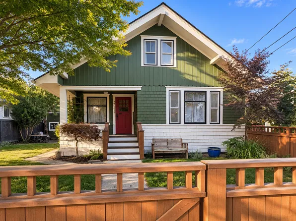 2711 N 10th St, Tacoma, WA 98406
