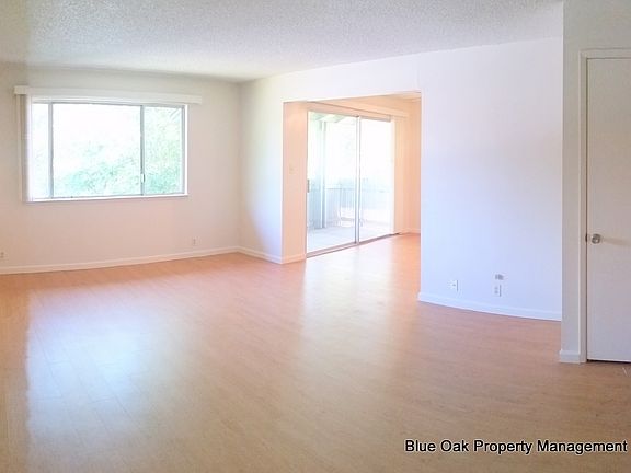 3rd image of 1620 Neal Dow Ave APT 8