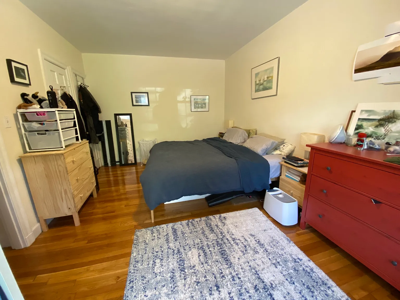 2 bed, 700 sqft, $3,350 — Photo 2