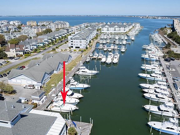 2nd image of 63 Yacht Club Ct Unit 63