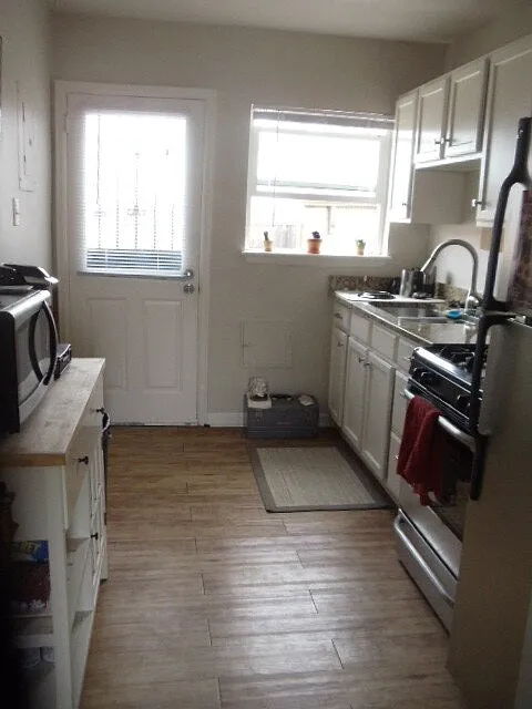 1 bed, 1.0 bath, 472 sqft, $1,000 — Photo 4