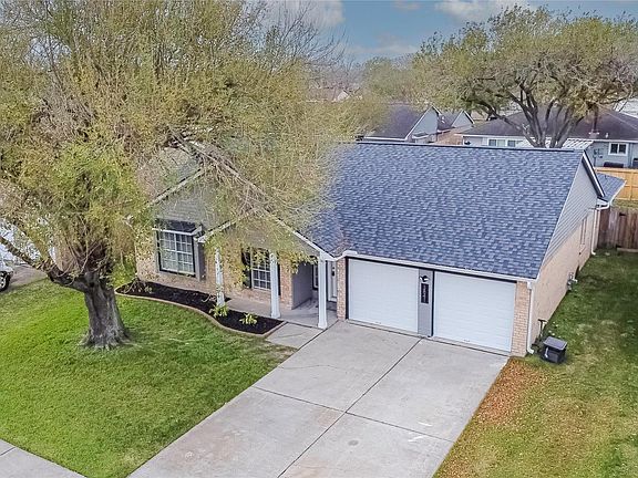 4th image of 3841 Teakwood Dr