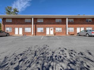 2825 Boones Creek Rd, Johnson City, TN 37615