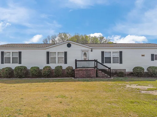 6218 Stableback Road, Elm City, NC 27822