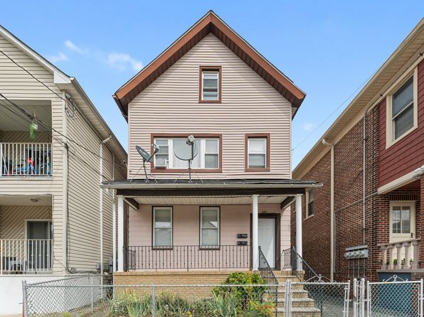 241 Clark Pl Floor 2