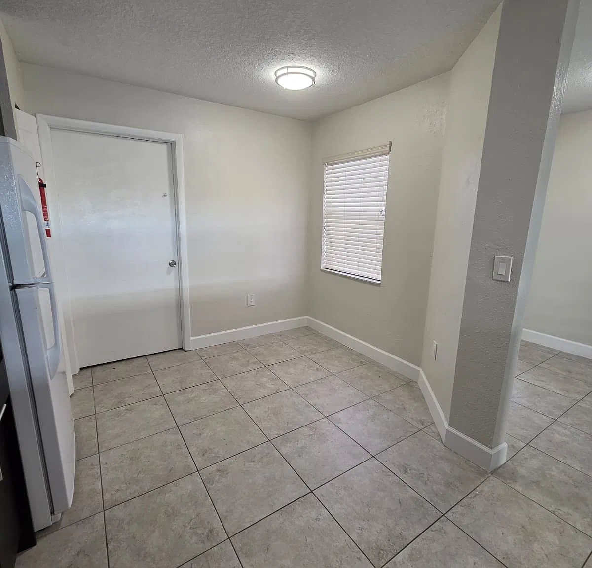 2 bed, 2.5 bath, 1266 sqft, $2,795 — Photo 2