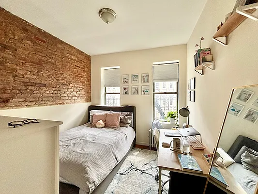 Rented by KNOCKKNOCK LLC | media 3