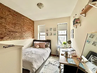 Rented by KNOCKKNOCK LLC