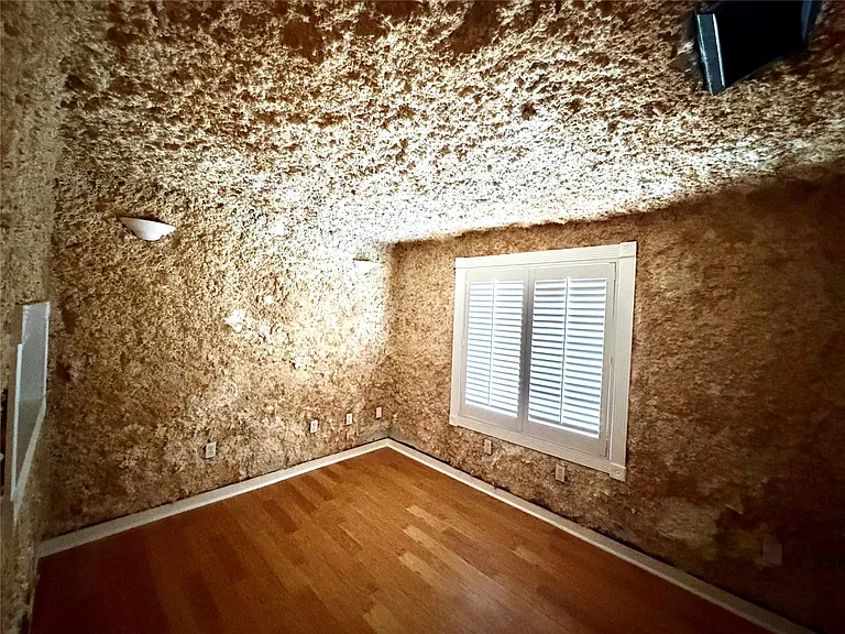 4275 Bethel Blvd — Photo 22