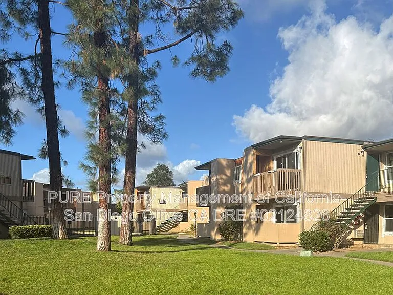 480 Jamacha Rd — Photo 2