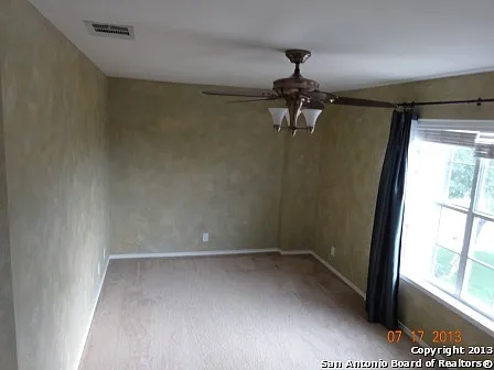 3 bed, 2.5 bath, 1704 sqft, $1,800 — Photo 4