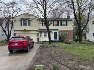 1246 Chester Rd, Lansing, MI 48912