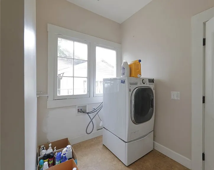 3354 Orange St — Photo 15