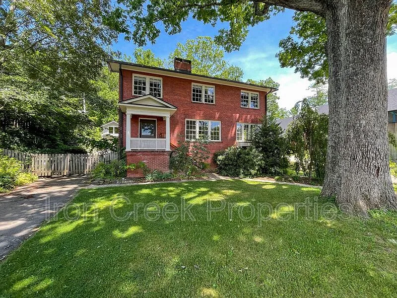 117 Furman Ave