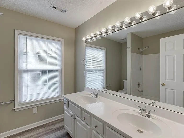 305 Leatherman Ct — Photo 36