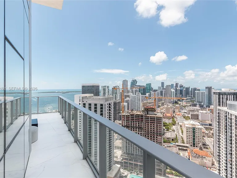 851 NE 1st Ave #Penthouse 4611-4611 — Photo 49