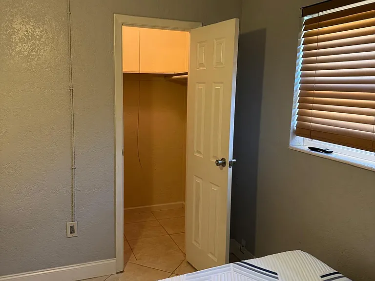 8310 NW 24th Pl — Photo 18