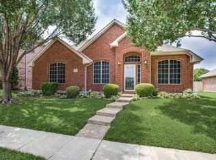 5533 Glenview Ln, The Colony, TX 75056