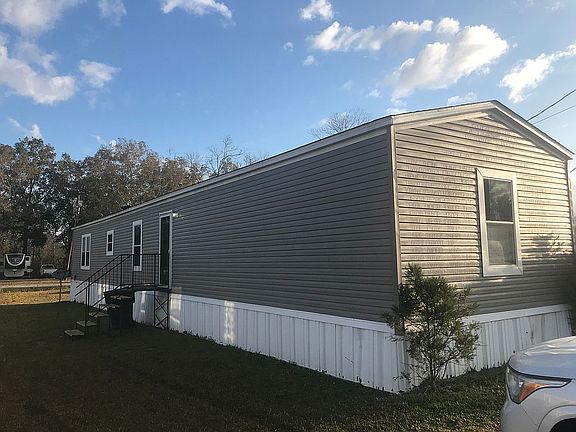 2nd image of 214 River Oaks Dr