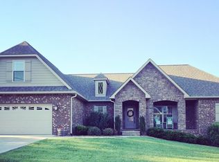 808 Windingbrook Ct, Cookeville, TN 38506