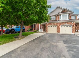 1327 Weir Chase, Mississauga, ON L5V 2W7