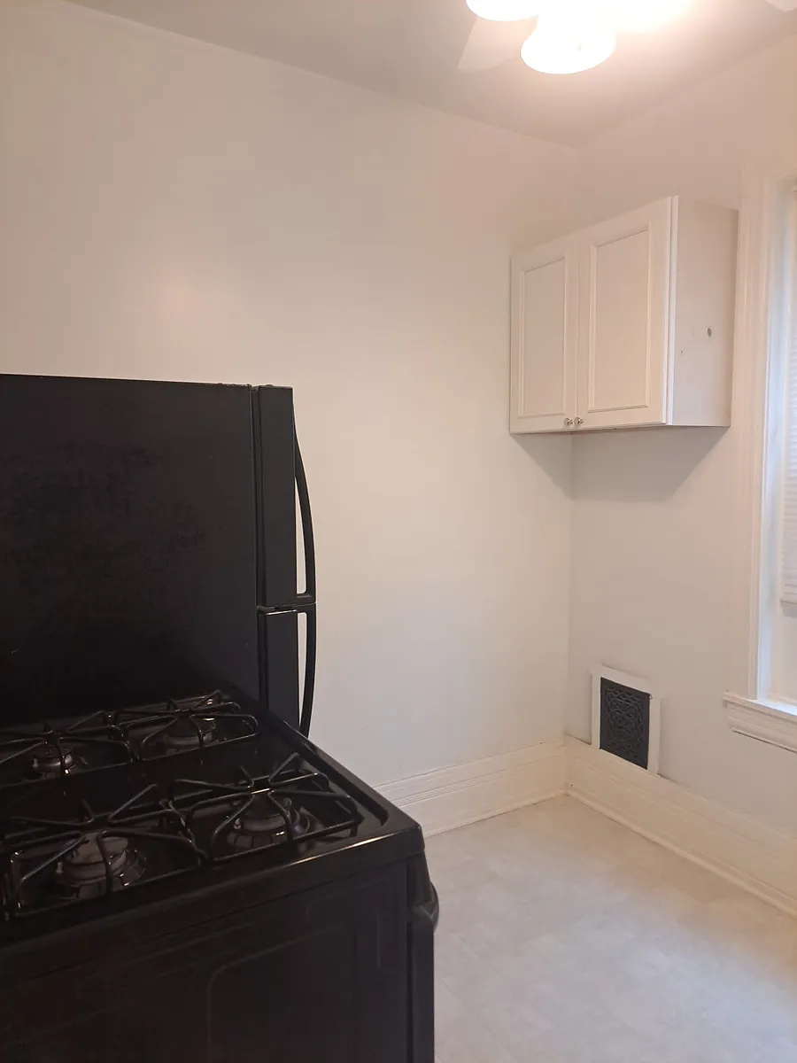 Building Photo - 2140 N Van Pelt St #1