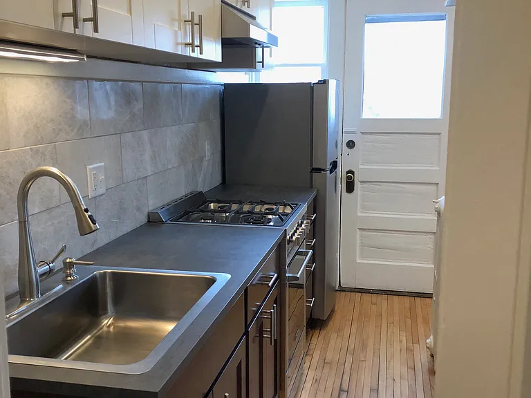 1065 Selby Apartments — Photo 46
