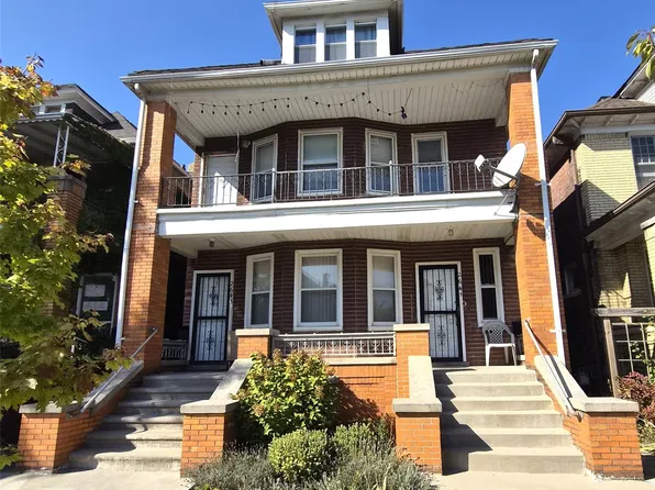 2643 Casmere St, Hamtramck, MI 48212