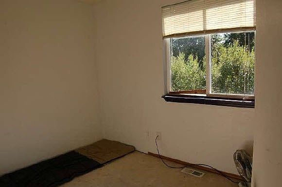 1st image of 911 78th Street Ct E
