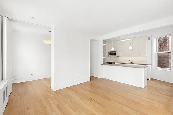 Rented by Corcoran | media 28