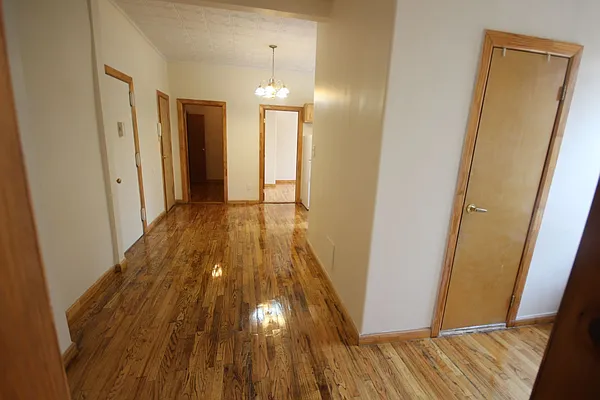 Rented by Nooklyn NYC LLC | media 30