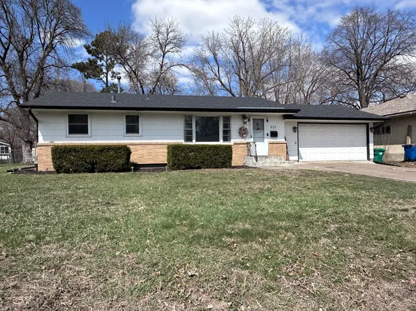 621 Bennett Dr NE, Fridley, MN 55432