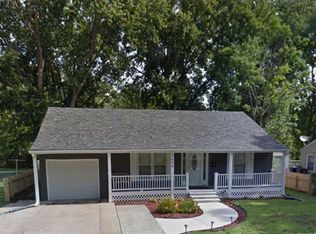 3624 SW 12th St, Topeka, KS 66604