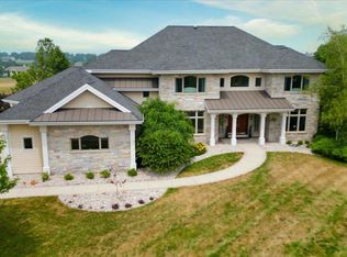 5 Turnwood Cir, Verona, WI 53593