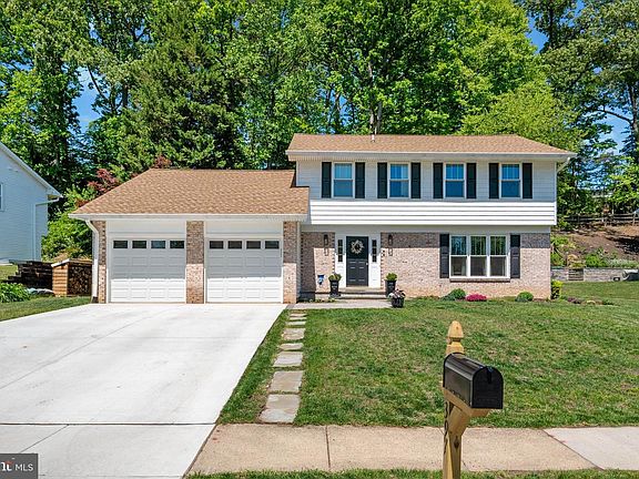 5th image of 397 Westbury Dr